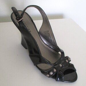 Kenneth Cole Reaction "Imagine Nation" Womens Black Slingback 3.5" Wedge - 8M